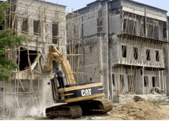 Abuja: FCTA Demolishes 11 Buildings Under High Tension In Apo-Dutse