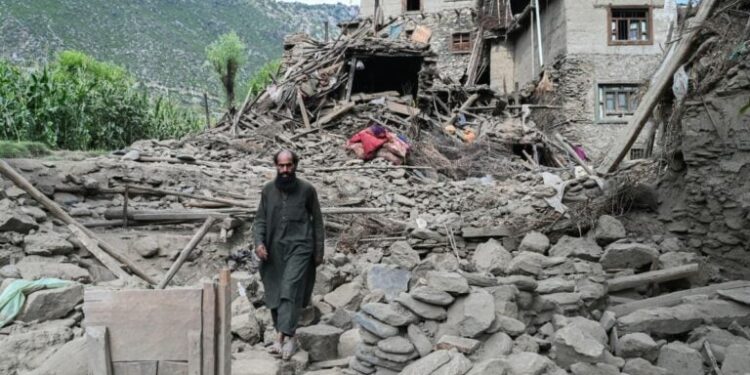 Magnitude 6.3 Quake Hits Northern Afghanistan