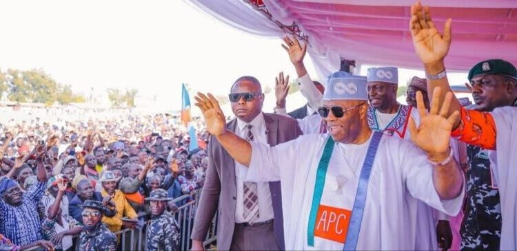 APC Receives Thousands of Decampees in Jos