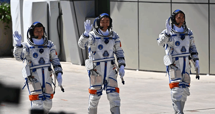 China’s Stranded Astronauts to Return From Space Station