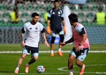 Messi Scores as Argentina Sink Angola in Historic Friendly