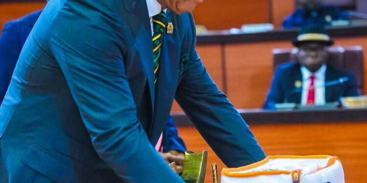 A’Ibom: Eno Presents ₦1.39tr 2026 Budget, Targets Expansion, Growth, Stronger Alignment With FG