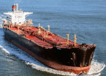 Manufacturers Back 15% Petrol, Diesel Import Tariff