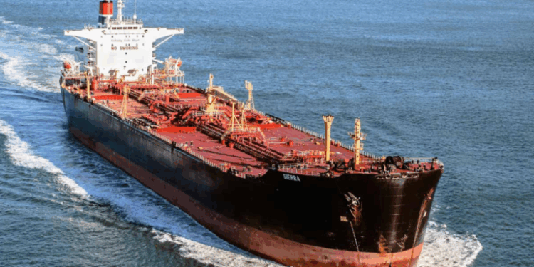 Manufacturers Back 15% Petrol, Diesel Import Tariff