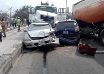 One Dies, Six Injured in Ikorodu Road Crash