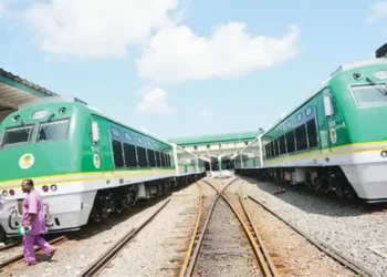 Passengers Rush to Enjoy FG’s 50% Christmas Train Discount