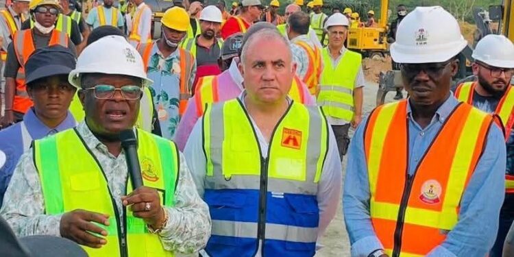 FG Unveils Safety Features for Lagos Calabar Highway as Compensation Reaches ₦1bn