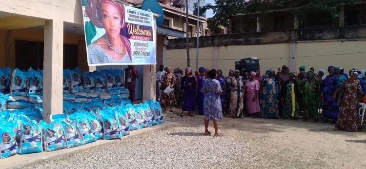 Remi Tinubu Distributes 1,000 Bags of Rice to Kwara Widows, Indigents