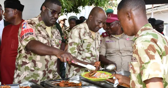 Christmas: CDS Fetes Frontline Troops in Plateau