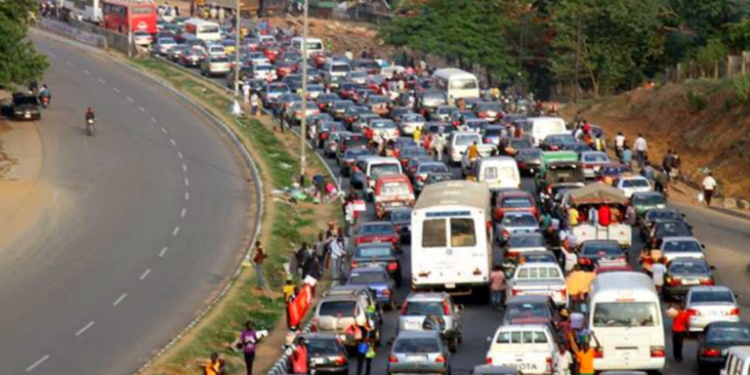 Massive Gridlock Along Kaduna-Abuja Highway, Motorists Stuck