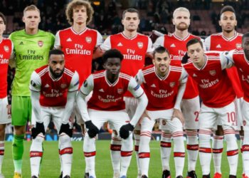 EPL: Arsenal Remain Top Despite 3-2 Loss to Manchester United