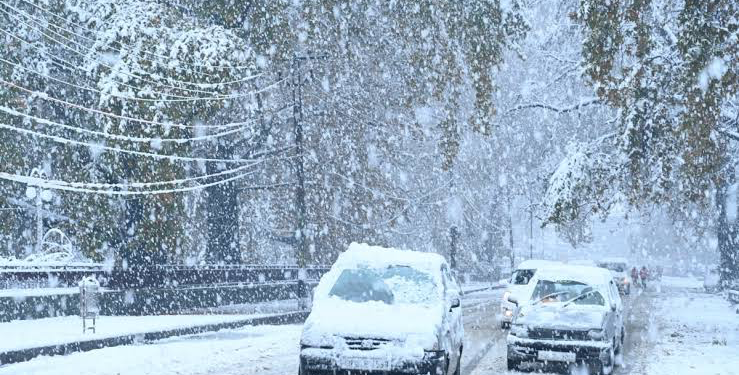 15 Dead as Historic Winter Storm Batters U.S.
