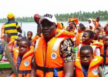 Boat Operators Urge Waterway Commuters to Wear Life Jackets