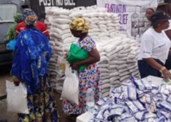 Residents Laud Ikeja LG Vice Chairman Over Yuletide Food Distribution