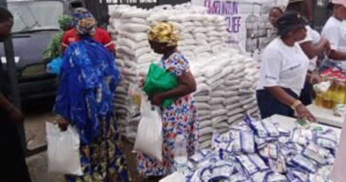 Residents Laud Ikeja LG Vice Chairman Over Yuletide Food Distribution