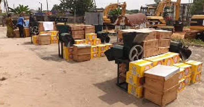 FG Distributes Free Farm Implements to Farmers in Imo