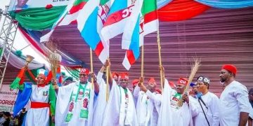Five PDP Lawmakers Defect to APC in Osun