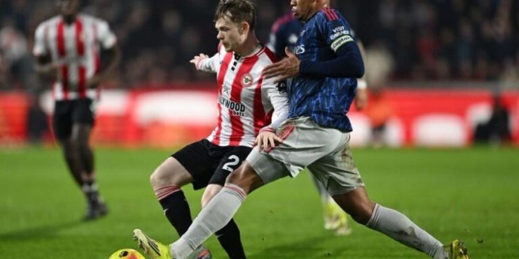 Arsenal Drop Crucial Points in Title Race in 1-1 Draw With Brentford