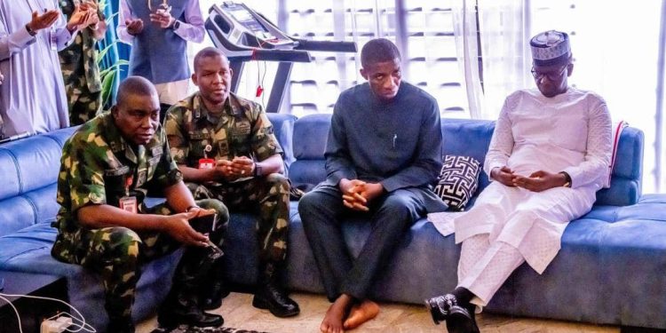 Defence Minister Bello Matawalle Hails Late Katagum’s Service, Donates N10m to Family