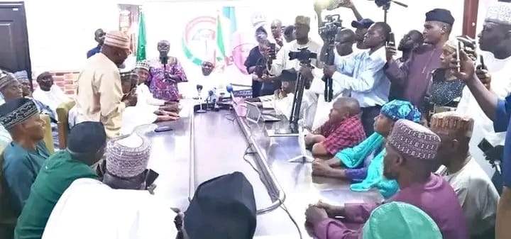 Adamawa PDP Chairman Madagali Resigns, Defects to APC with 21 LGA Chairmen