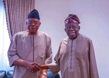 Tinubu Receives General Theophilus Danjuma (Rtd.) in Villa