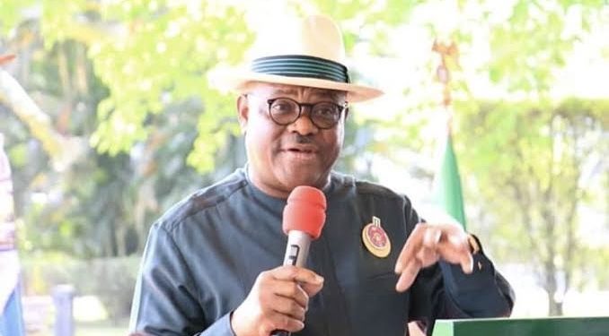 Wike Gives FCT Contractors Three-day Ultimatum to Clear Refuse in Satellite Towns