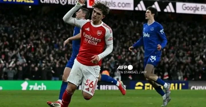 EPL: Arsenal’s Dowman Could Be Premier League Winner at 16, Says Rooney