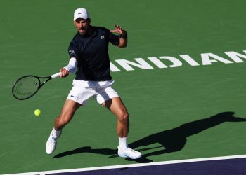 Alcaraz Dominates, Djokovic Guts out Win in California