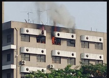 JUST IN: Fire Guts Section of Federal Secretariat in Abuja