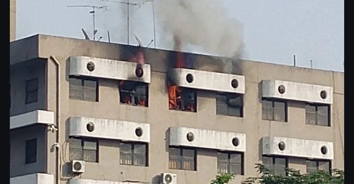 JUST IN: Fire Guts Section of Federal Secretariat in Abuja
