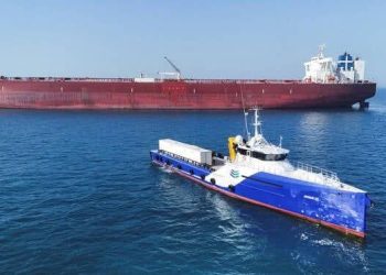 Again, Iran Closes Strait of Hormuz, Accuses US of Piracy