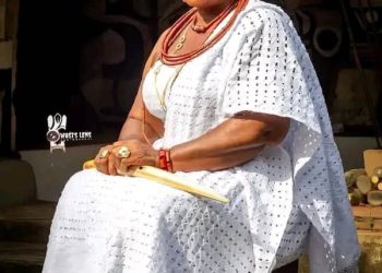 Nwoko Felicitates Queen Mother on Birthday, Lauds Her Courage and Leadership