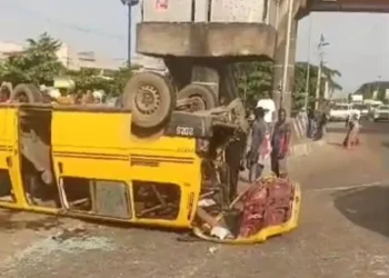 LASTMA rescues two after multi-vehicle crash on Lagos expressway