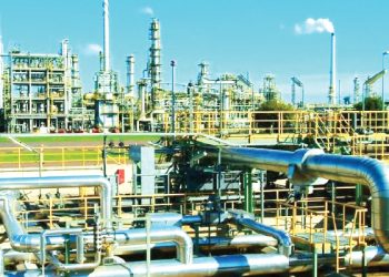 Dangote Refinery Cuts Petrol Gantry Price to N1,250
