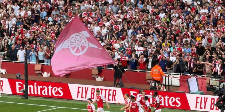 EPL: Arsenal Thrash Fulham 3-0 to Boost Title Hope