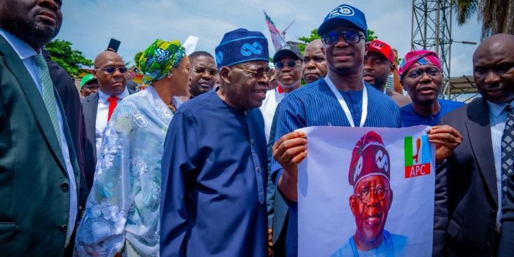 Tinubu, Wife Vote in Lagos as APC Presidential Primary Kicks off