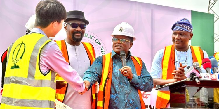 FG Commission’s CCECC To Reconstruct Carter Bridge At N545bn In Lagos