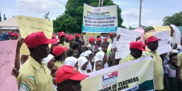 Teachers Protest Nationwide Over Oyo School Abductions