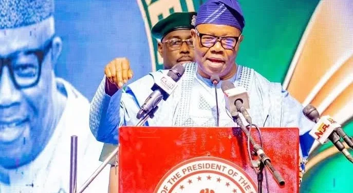 Akpabio Administers Oath on Four Newly Elected Senators