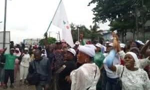 Primaries: Protesters Storm Lagos APC Secretariat, Express Grievances