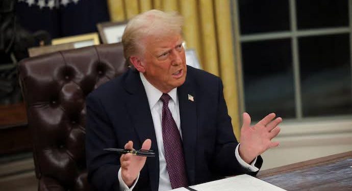 Trump Says Starmer Will Resign, Cites Failure to Tackle Immigration, Energy Crises