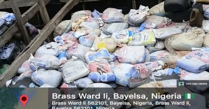 Navy Foils Illegal Mining in Bayelsa, Arrests 13 Suspects