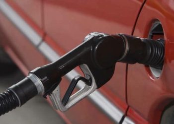 Motorists Berate Oil Marketers over High Cost of Petrol Despite Global Price Drop