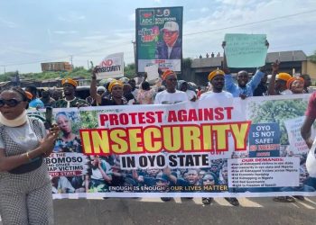 Protesters Barricade Popular Oyo Roundabout, Cause Gridlock
