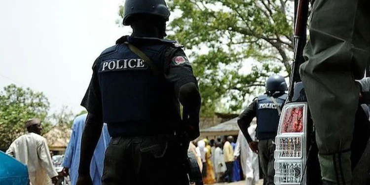 Police Rescue Two Officers Mistaken for Kidnappers by Ogun Mob
