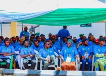 FG Woos Global Investors, Trains 100 Youths on CNG, Petrol Bikes Repair