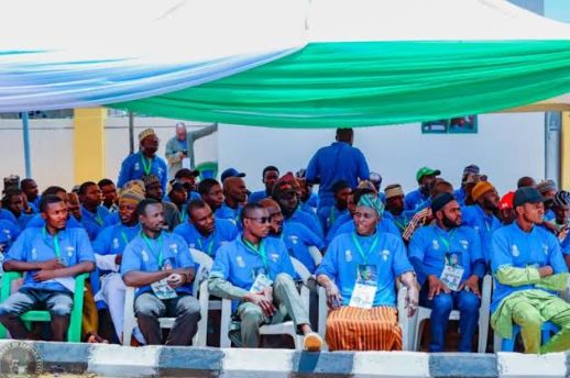 FG Woos Global Investors, Trains 100 Youths on CNG, Petrol Bikes Repair