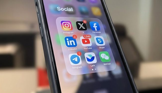 UAE Bars Children Under 15 From Using Social Media Platforms 