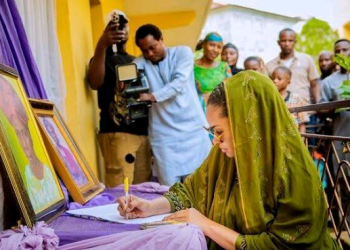 Sen Natasha Pays Condolence Visit to Ex-Kogi Deputy Governor Over Mother’s Death