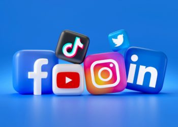 UK Plans Full Ban on Social Media Use for Under-16s ‎